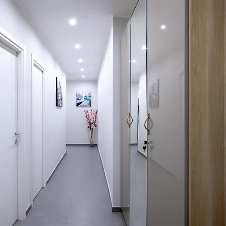 فندق مبيت وإفطار Dame ساليرنو